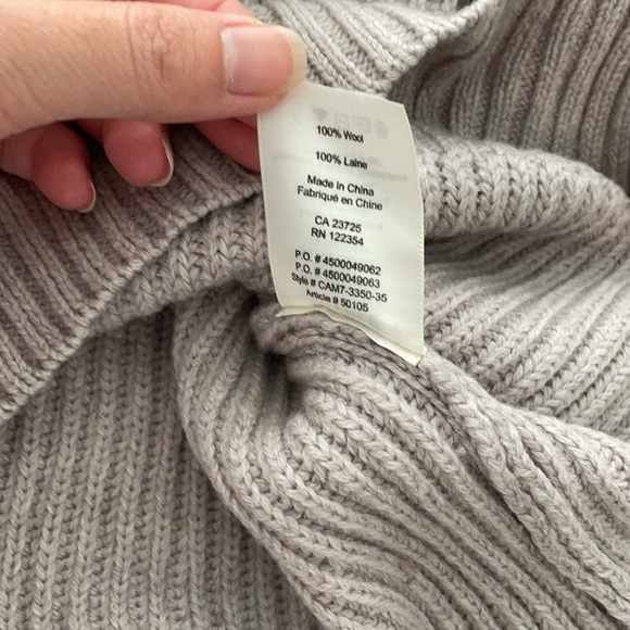 Aritzia Wilfred Free Wool Sweater - Picture 2 of 3